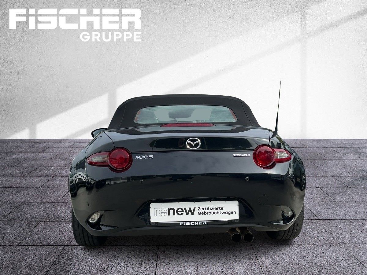 Fahrzeugabbildung Mazda MX-5 Navi Klimaaut. - mit KI generiert/bearbeitet