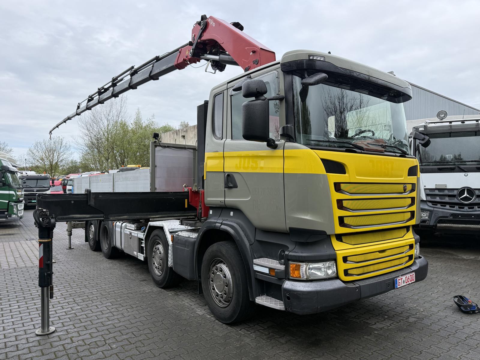 Scania R410 8X2*6 Kran HMF 4020 bis 30 Meter