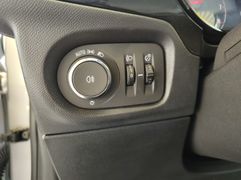 OPEL Corsa 1.2Turbo Edition NAVI-LED-KLIMA-SHZG-LHZG-