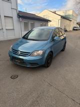 Volkswagen 1.6  golf plus 102 ps   neu tüv  neu servi... - VW Golf Plus Gebrauchtwagen in Nürnberg