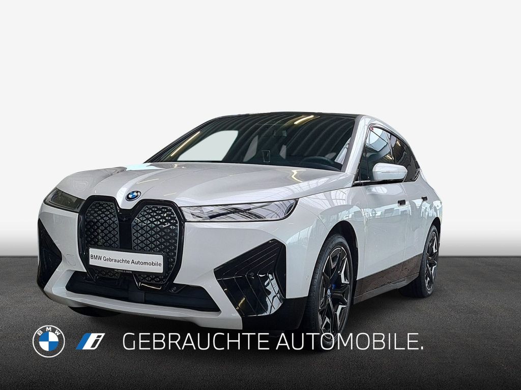 BMW iX