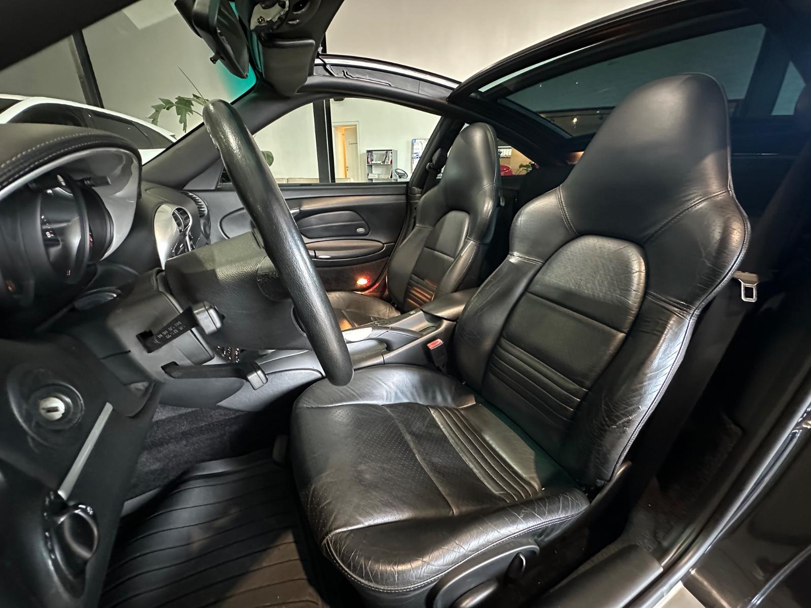 Porsche 911 Targa 996 | 320 ch | BVA | CarPlay | Cuir | Phares bi-xénon | Sièges chauffants | Toit panoramique