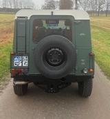 Land Rover Defender 90 TD4 Station Wagon (kurz)  - Land Rover Defender: Td4
