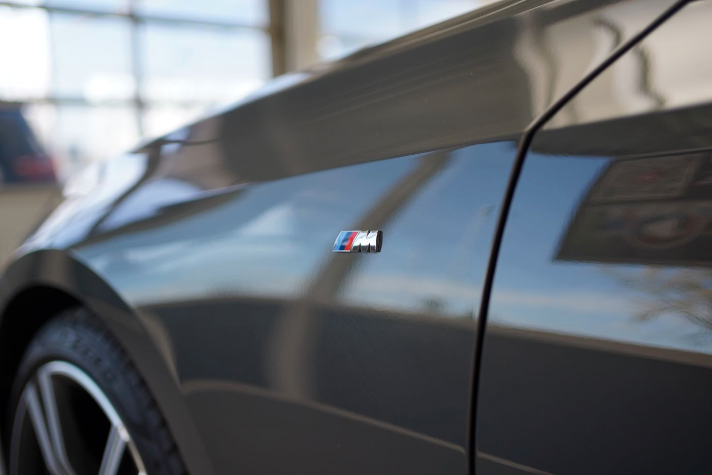 Fahrzeugabbildung BMW 320i xDrive M Sport Parkassist+AHK+HiFi+Alarmanl