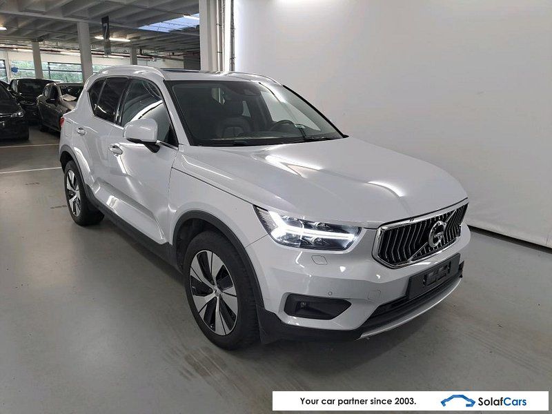 Volvo XC 40 1.5 T4 PHEV Inscription Pano LED Virtual imagem 2
