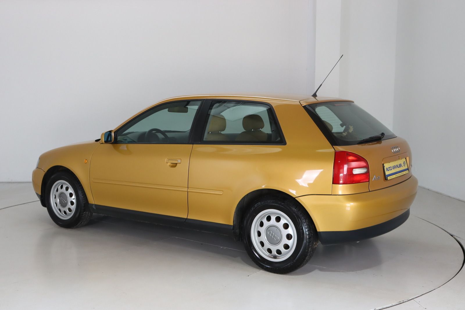 Fahrzeugabbildung Audi A3 1.8 * 1.Hand * Standhzg. * HU/AU neu