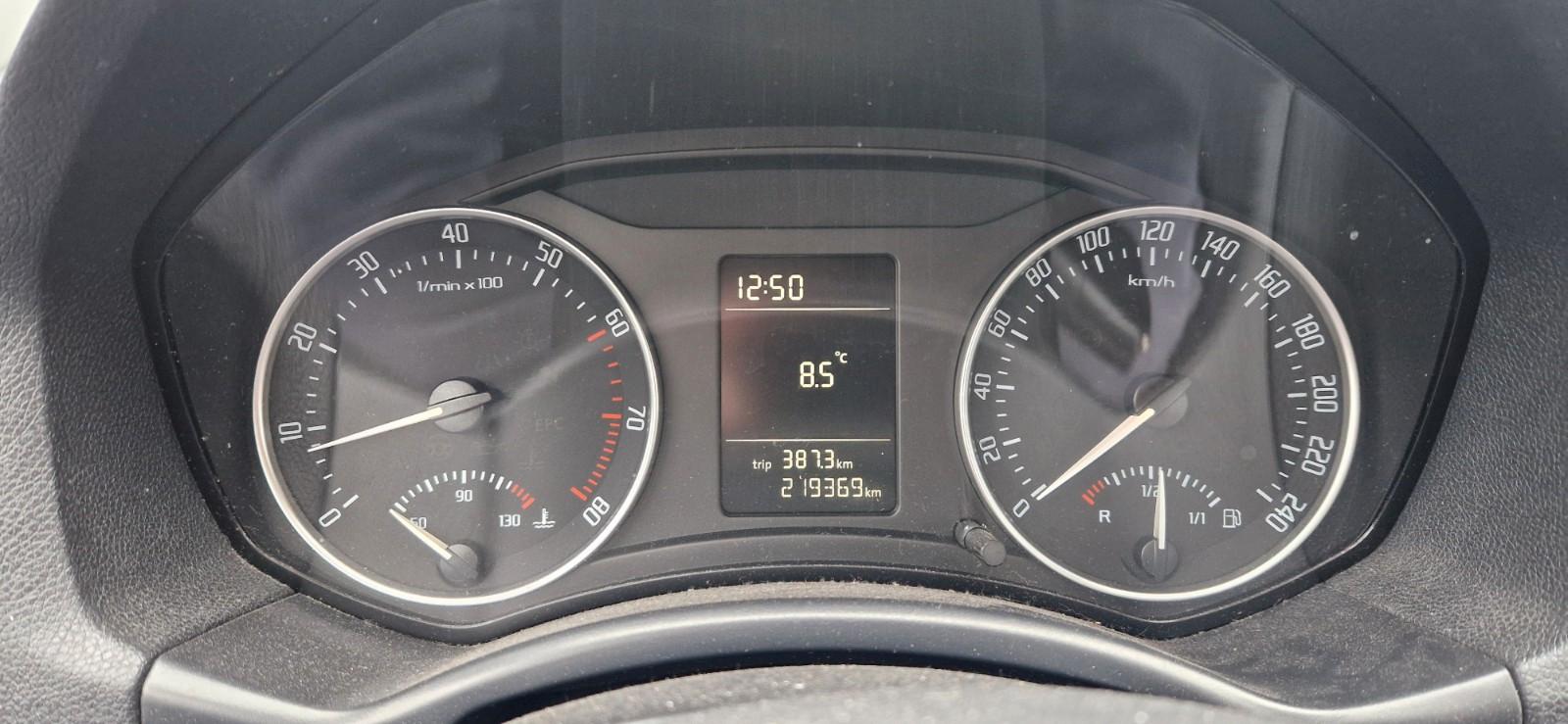 Skoda Octavia 2011 — photo 16