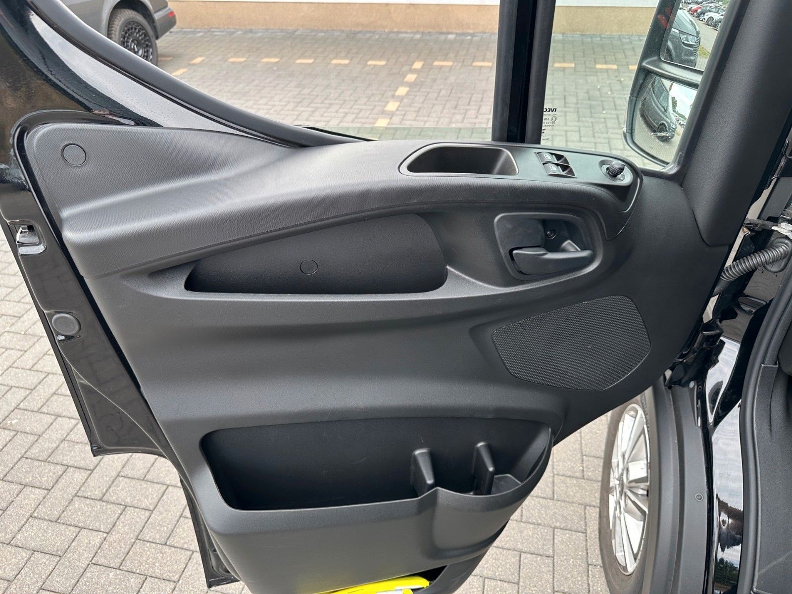 Iveco Daily L2H3 Automatic 35S18HA – Bild 20