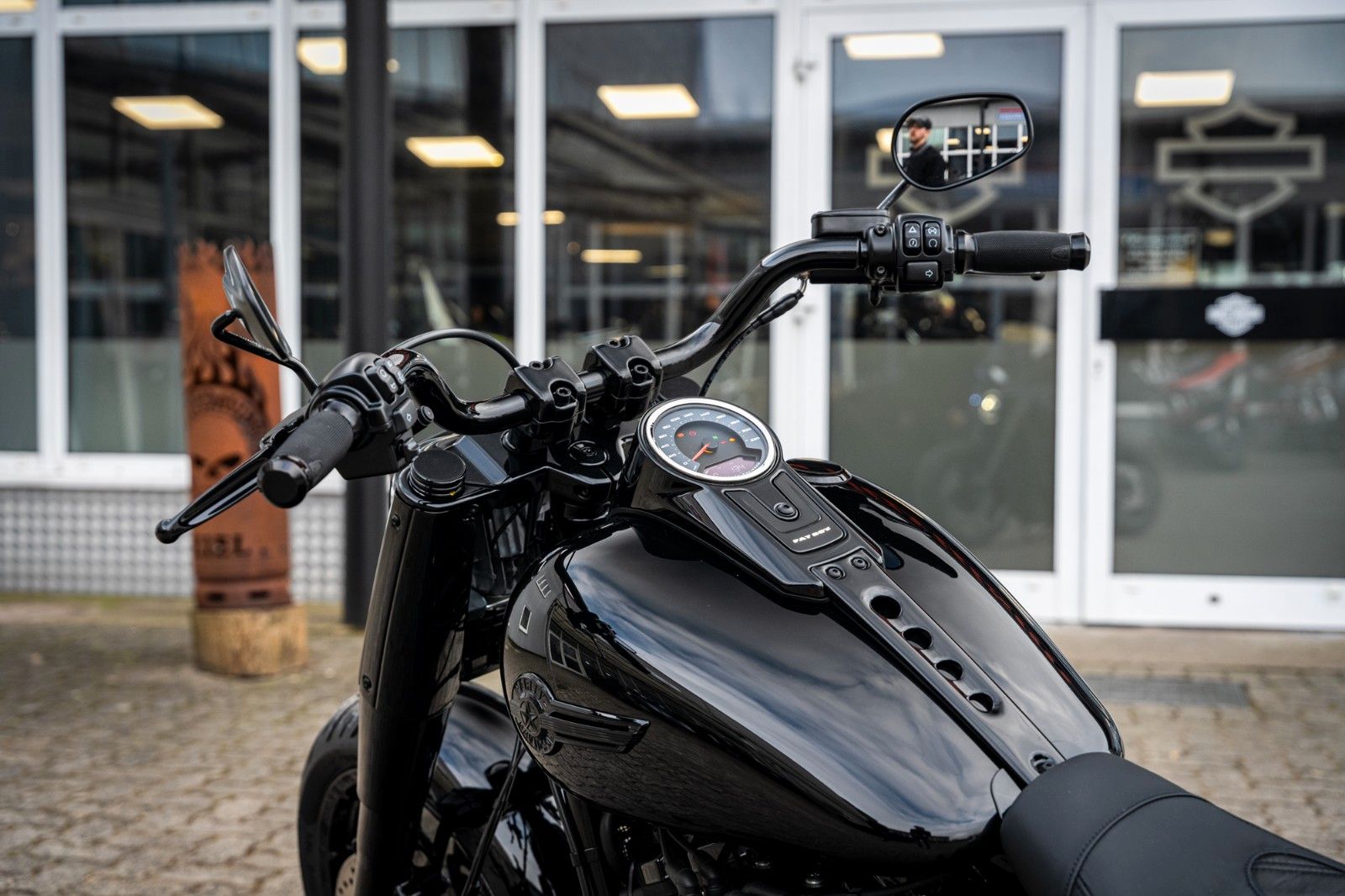 Fahrzeugabbildung Harley-Davidson ALL DARK FAT BOY FLFBS 114 MY24 -JEKILL&HYDE-