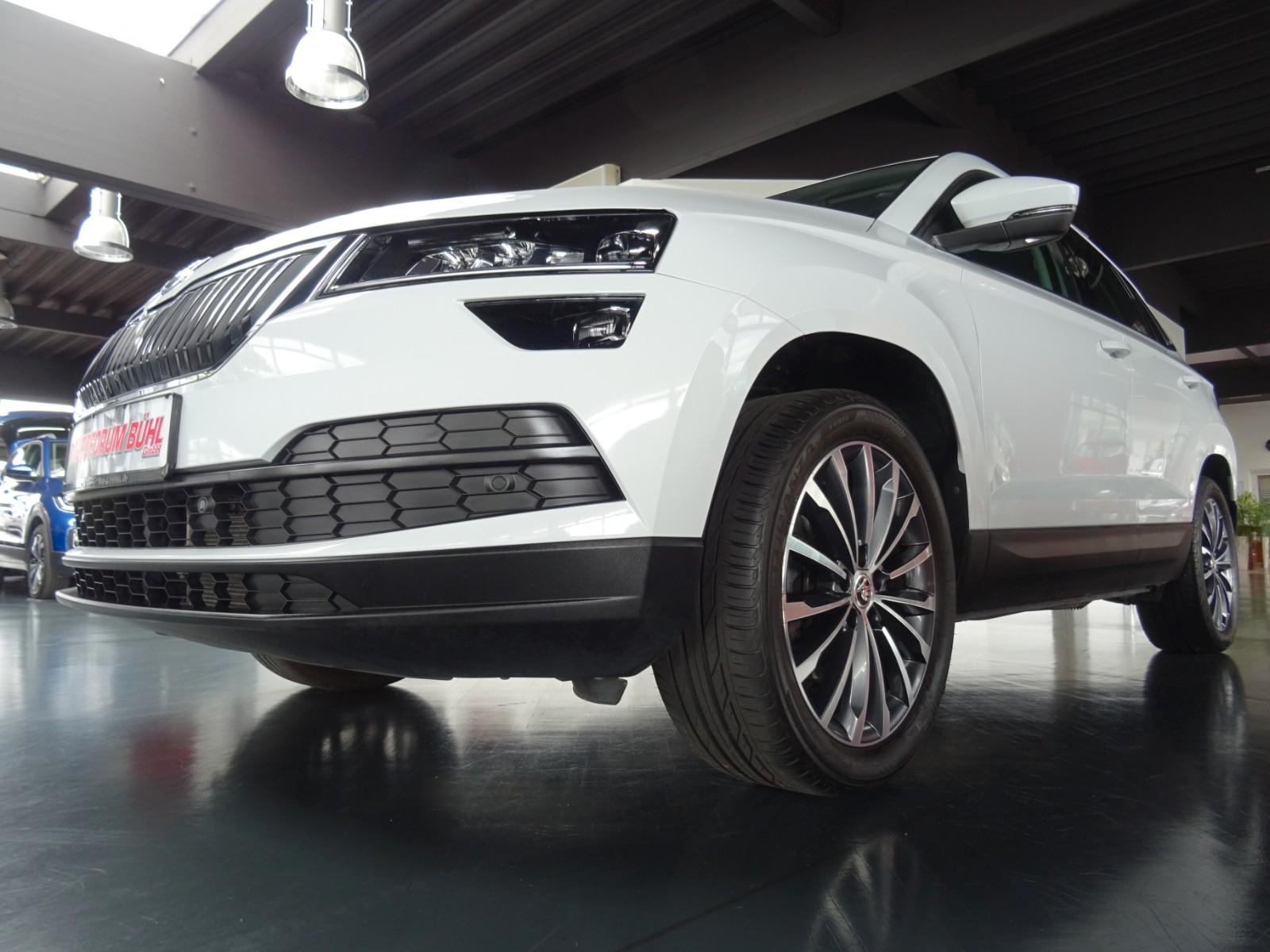 Skoda Karoq TSI 4x4 Style /DSG/Navi/LED/ACC/Kamera/AHK