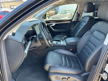 Volkswagen Touareg - 9