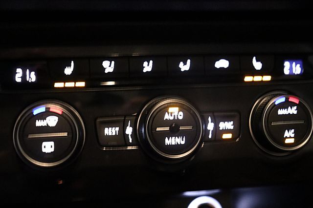 Tiguan 1.5 TSI Comfortline ACC LED AHK SHZ PDC