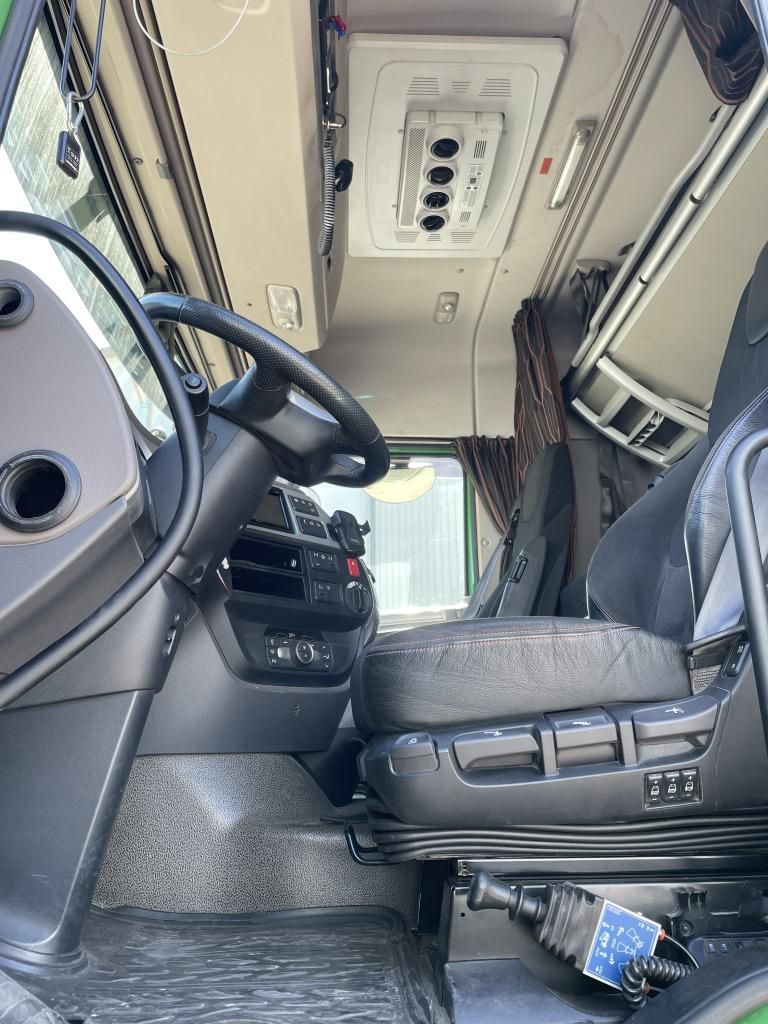 Fahrzeugabbildung DAF FT XF 530 SC PXP, 4x4