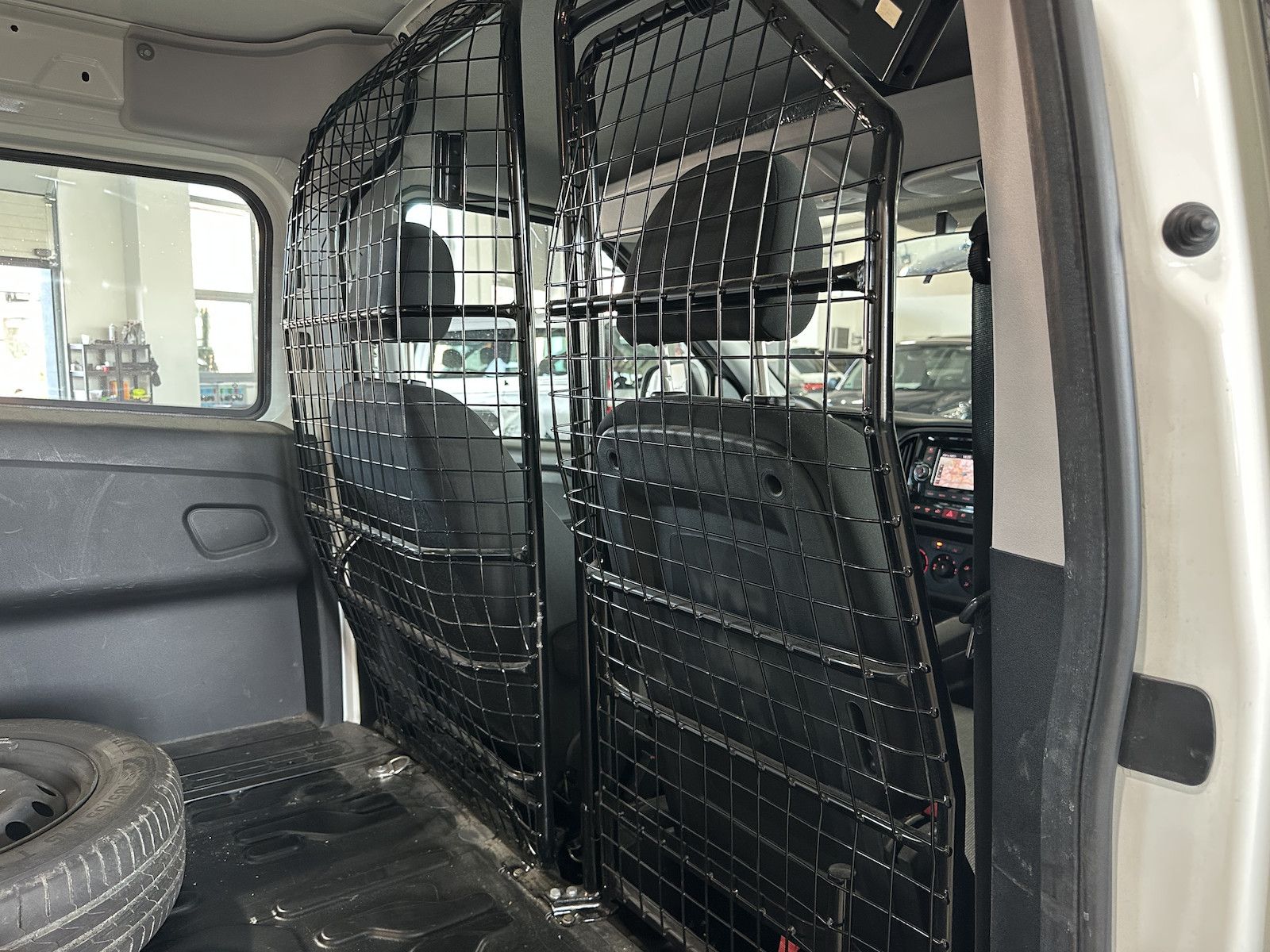 Fahrzeugabbildung Fiat Doblo Cargo 1.6 Multijet SX/Klima/PDC/Nav/Shz/BT
