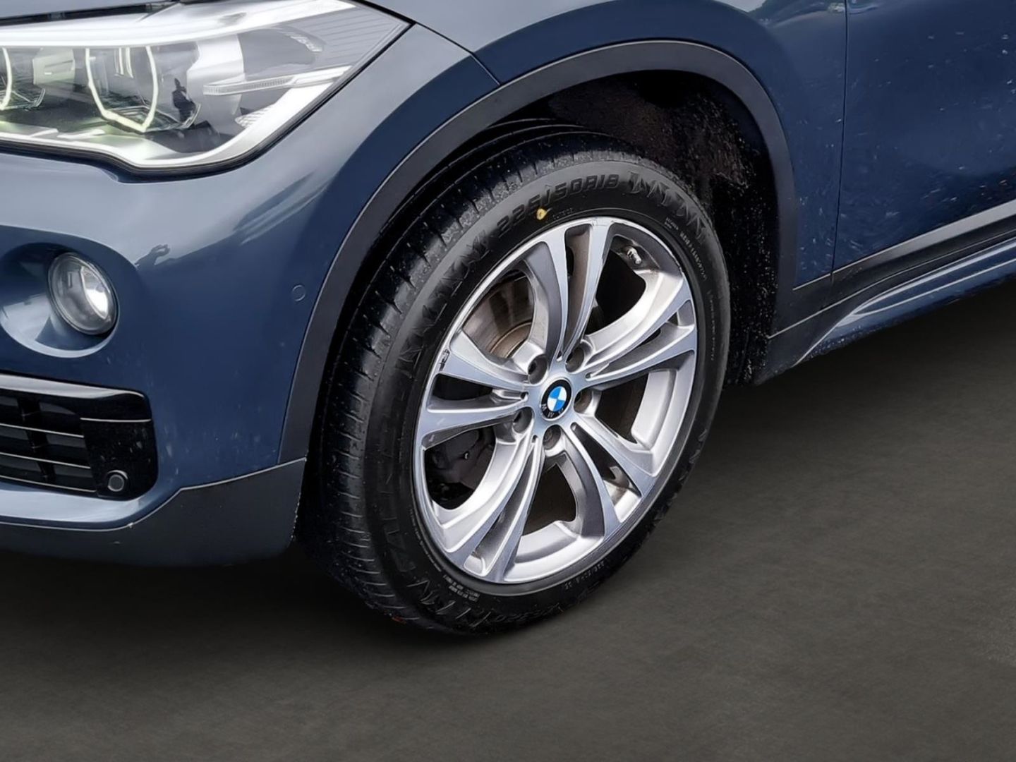 Fahrzeugabbildung BMW X1 sDrive 18 d Sport Line PDC