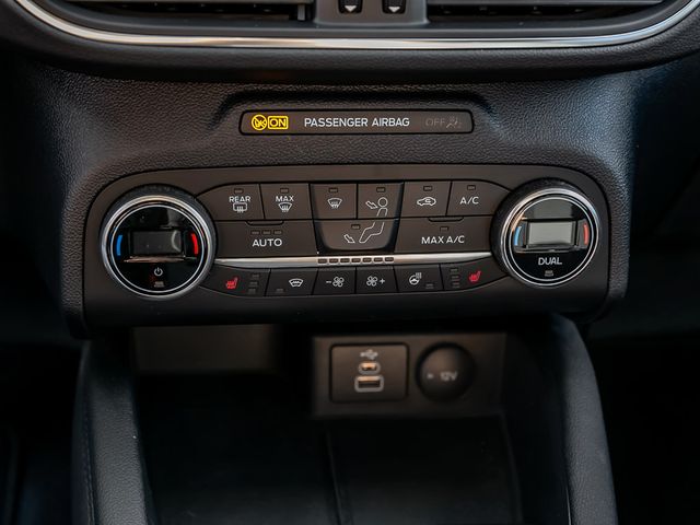 Ford Kuga 2.5 Plug-In Hybrid Titanium Winterpaket