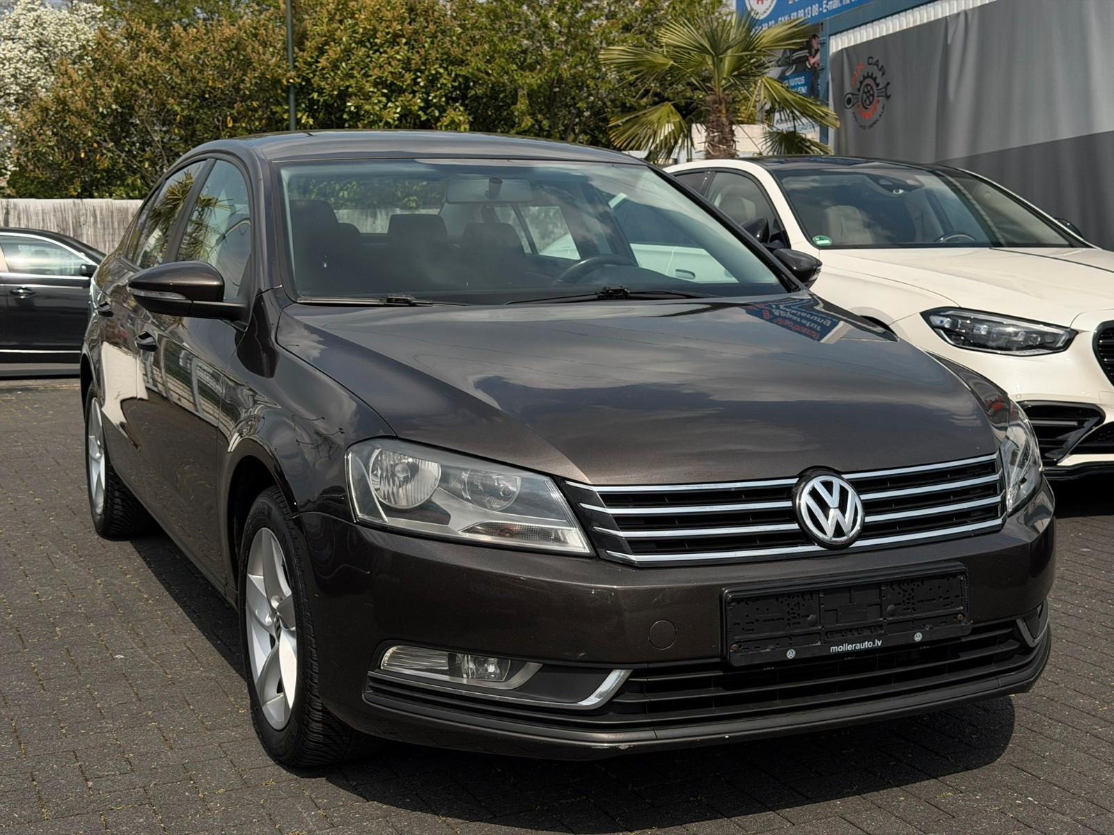 Volkswagen Passat Lim. Trendline BlueMotion