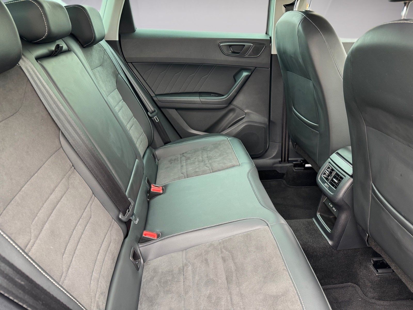 Fahrzeugabbildung SEAT Ateca Xperience 1.5 TSI