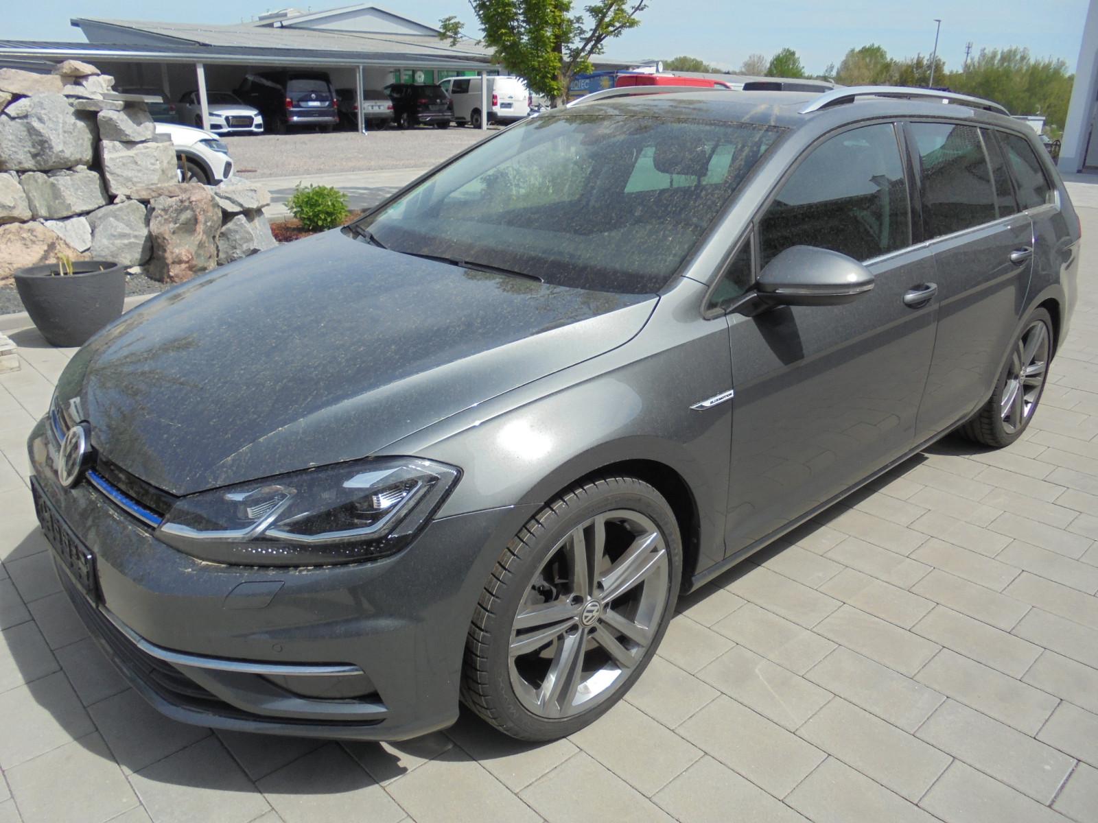 Volkswagen Golf VII Variant 1.5TSI Highline LED Pano