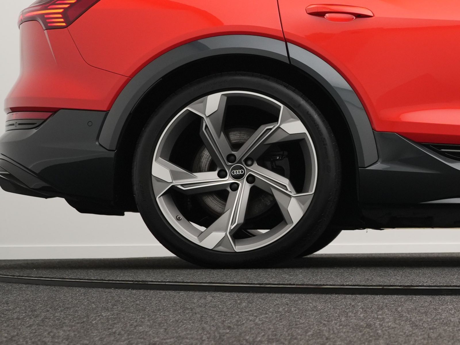 Audi e-tron - Bild 32
