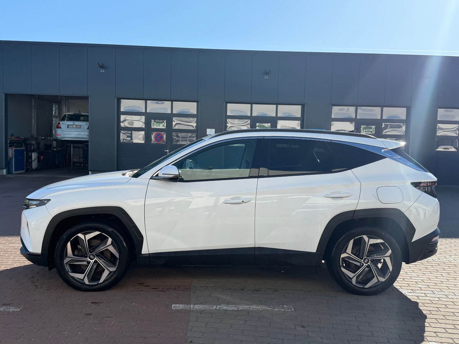 Fahrzeugabbildung Hyundai TUCSON 1.6 T-GDI PHEV *Navi*ACC*LED*RFKamera*