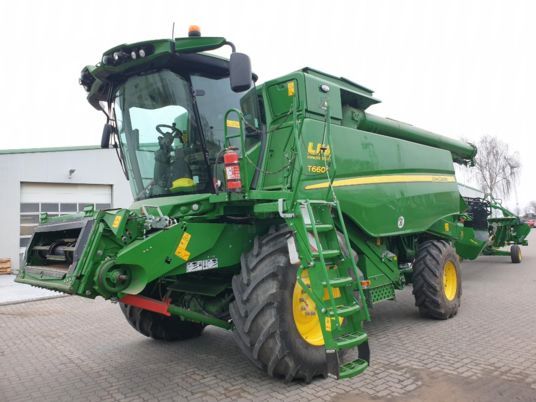 John Deere T660i mit 730PF