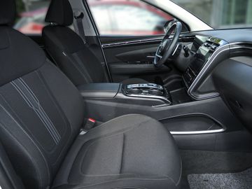 Hyundai TUCSON - 11