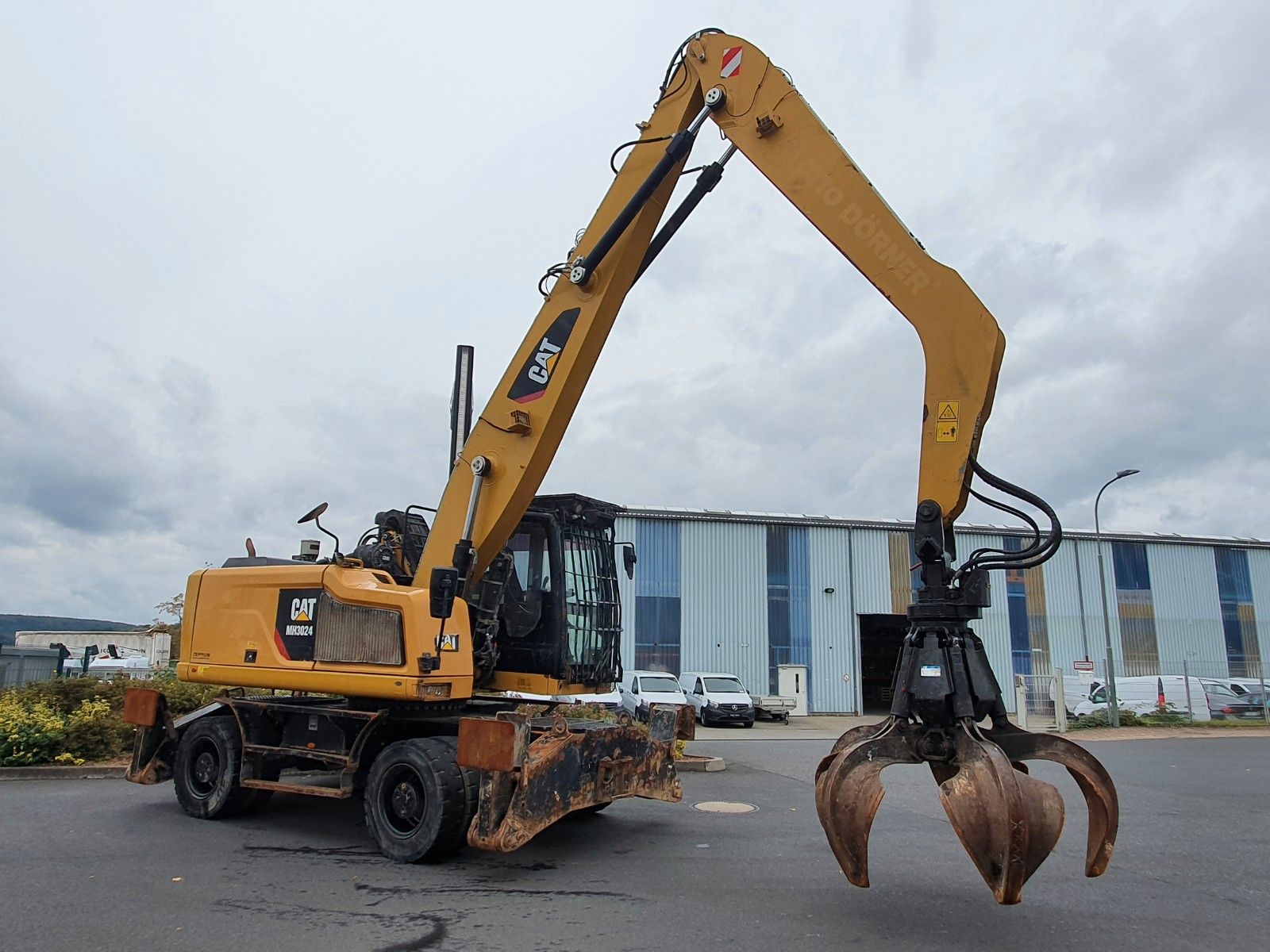 Fahrzeugabbildung CAT MH3024 / MH 3024 / Greifer / 2018 / 9.424h