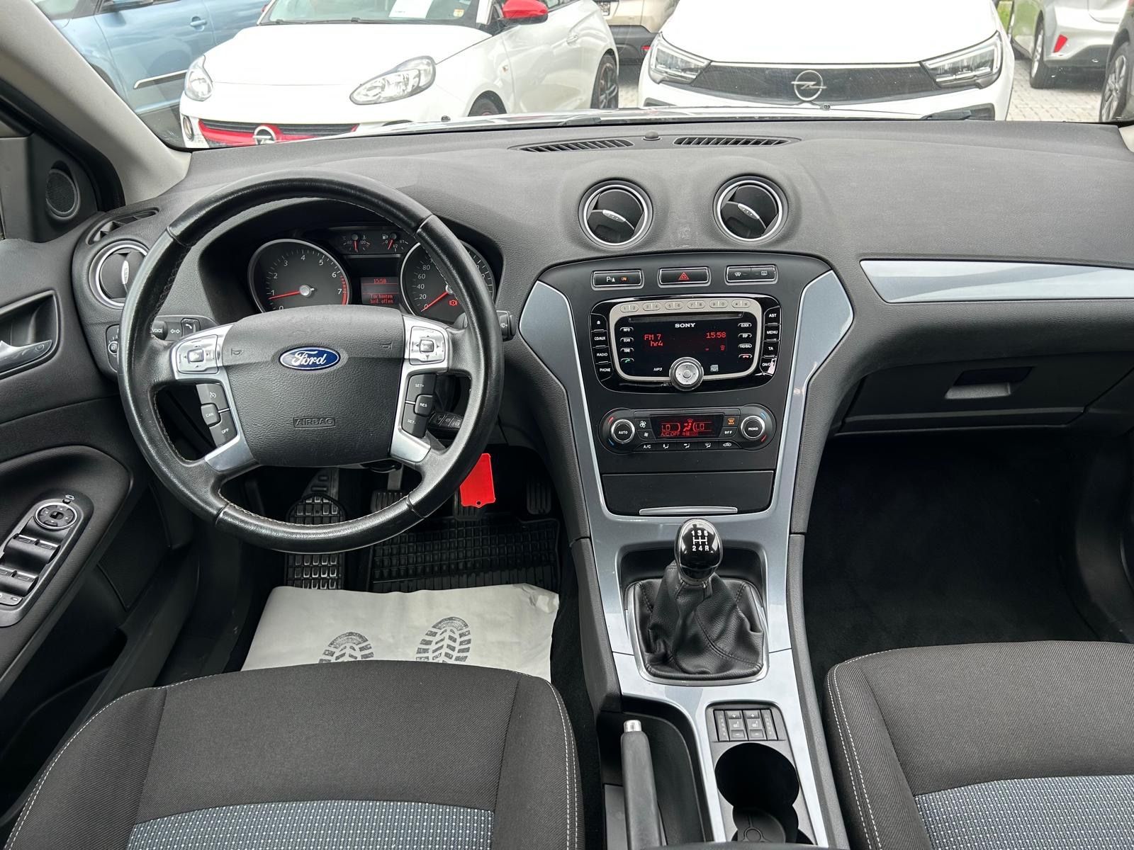 Fahrzeugabbildung Ford Mondeo Turnier°AHK°Tüv NEU°