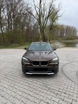 BMW X1 , E84 sDrive18i - BMW: E84