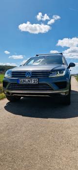 Volkswagen Touareg R-Line 3.0 V6  - graue Volkswagen Touareg