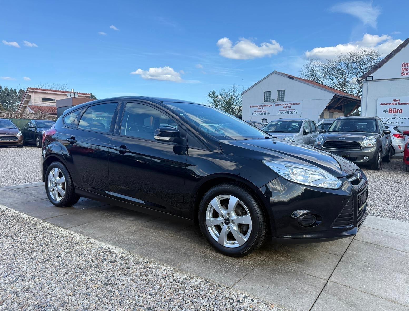 Ford Focus Lim. TrendSportsitze Sport Lenkrad