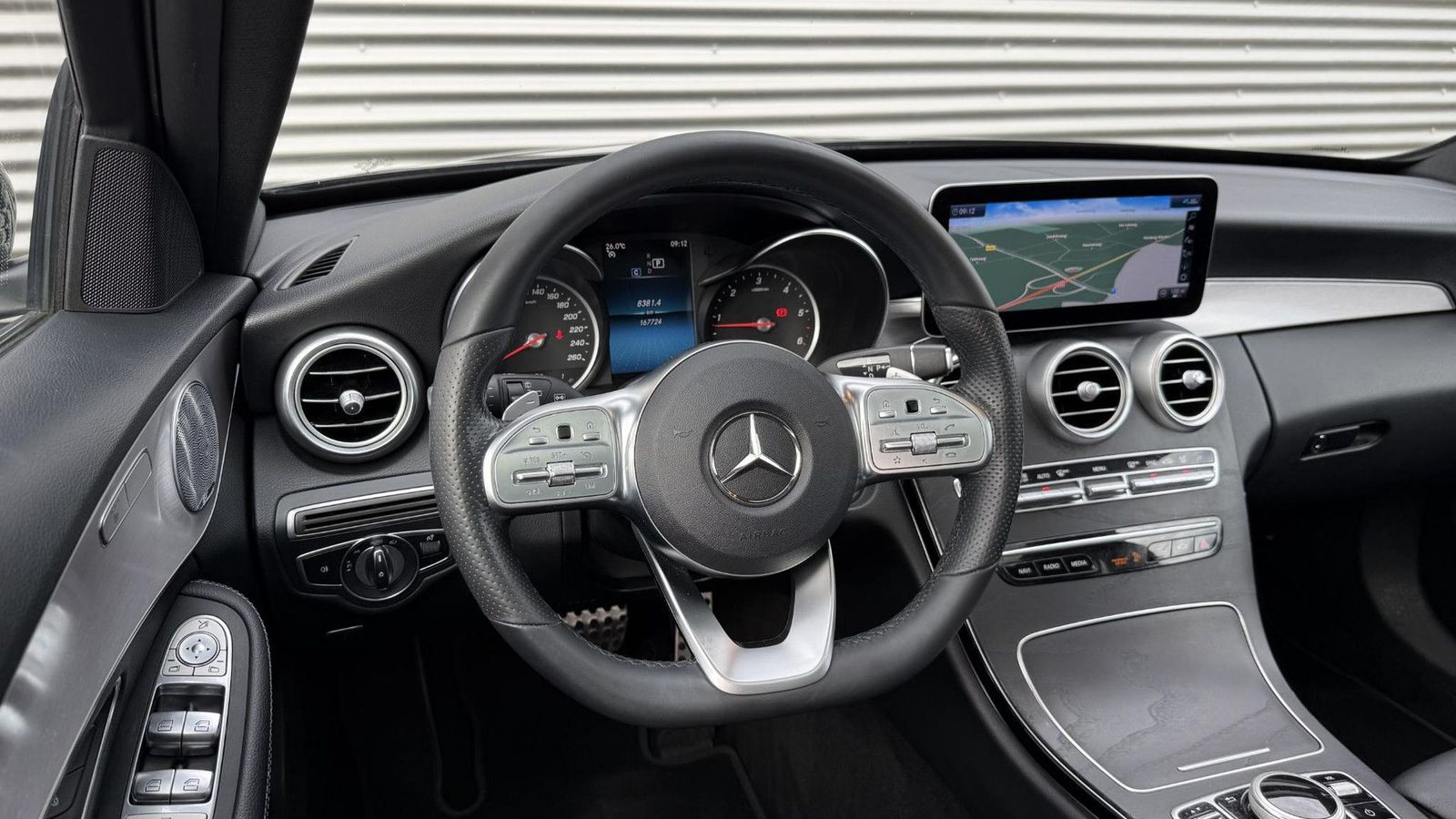 Mercedes-Benz C 300 Estate d AMG imagem 3