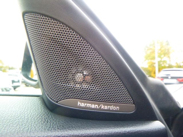 Fahrzeugabbildung BMW 230i Cabrio Sport Line>Sport AUT/Sport-Line/LED<