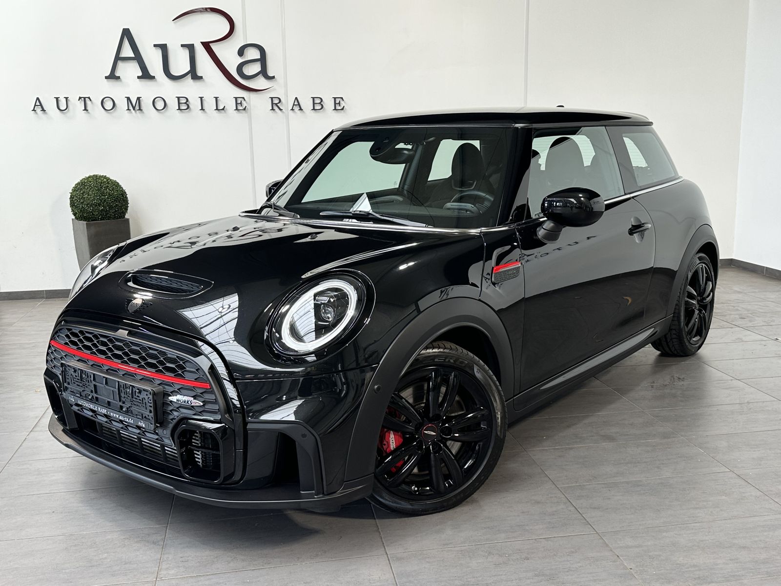 Fahrzeugabbildung MINI John Cooper Works Sport-Aut. NAV+LED+KAM+ACC+VC