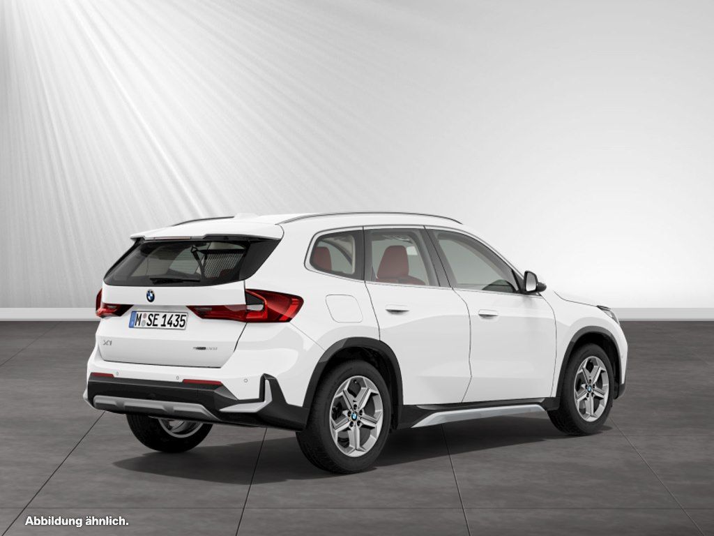 BMW X1 sDrive20i xLine DA Parkass. Harman Kardon foto 2