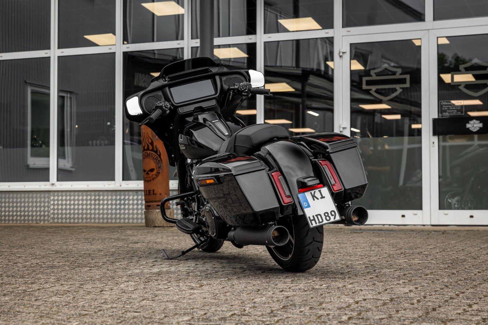 Fahrzeugabbildung Harley-Davidson Street Glide  FLHX MY24 117cui- Kesstech