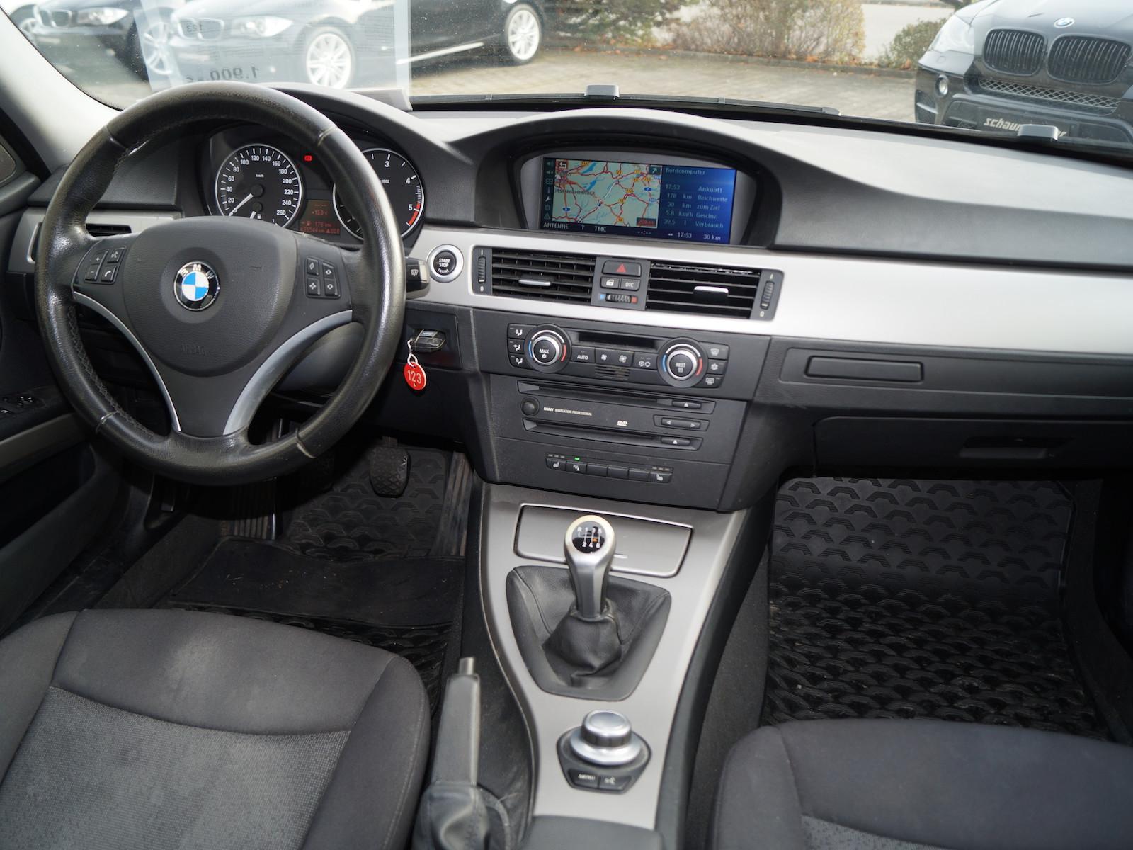 BMW 320 2007 — photo 10