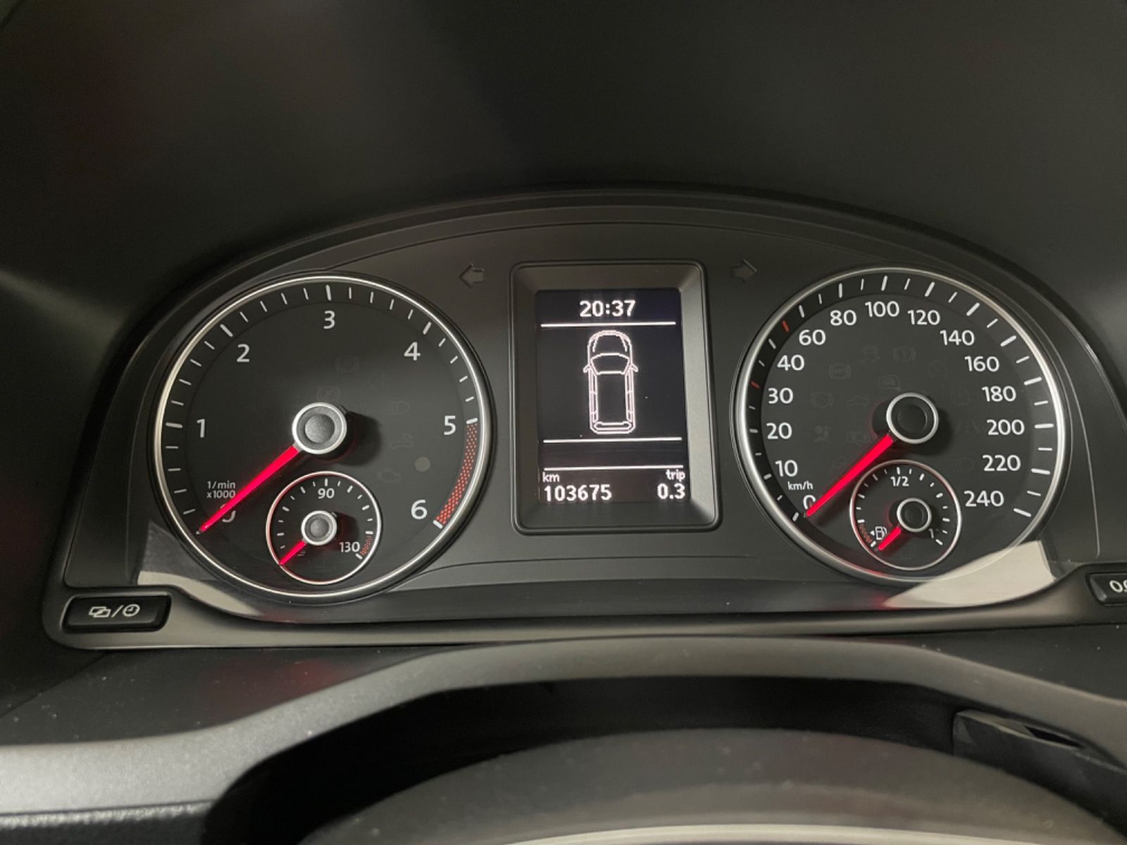 Fahrzeugabbildung Volkswagen Caddy Kombi Trendline 4x4 4Motion *AHK, Stdhzg*