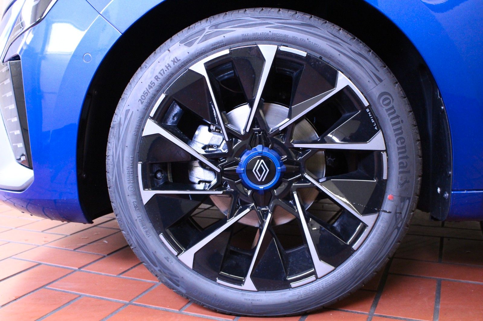 Fahrzeugabbildung Renault Clio TCe 90 Esprit Alpine *Winter-Paket*Bose*