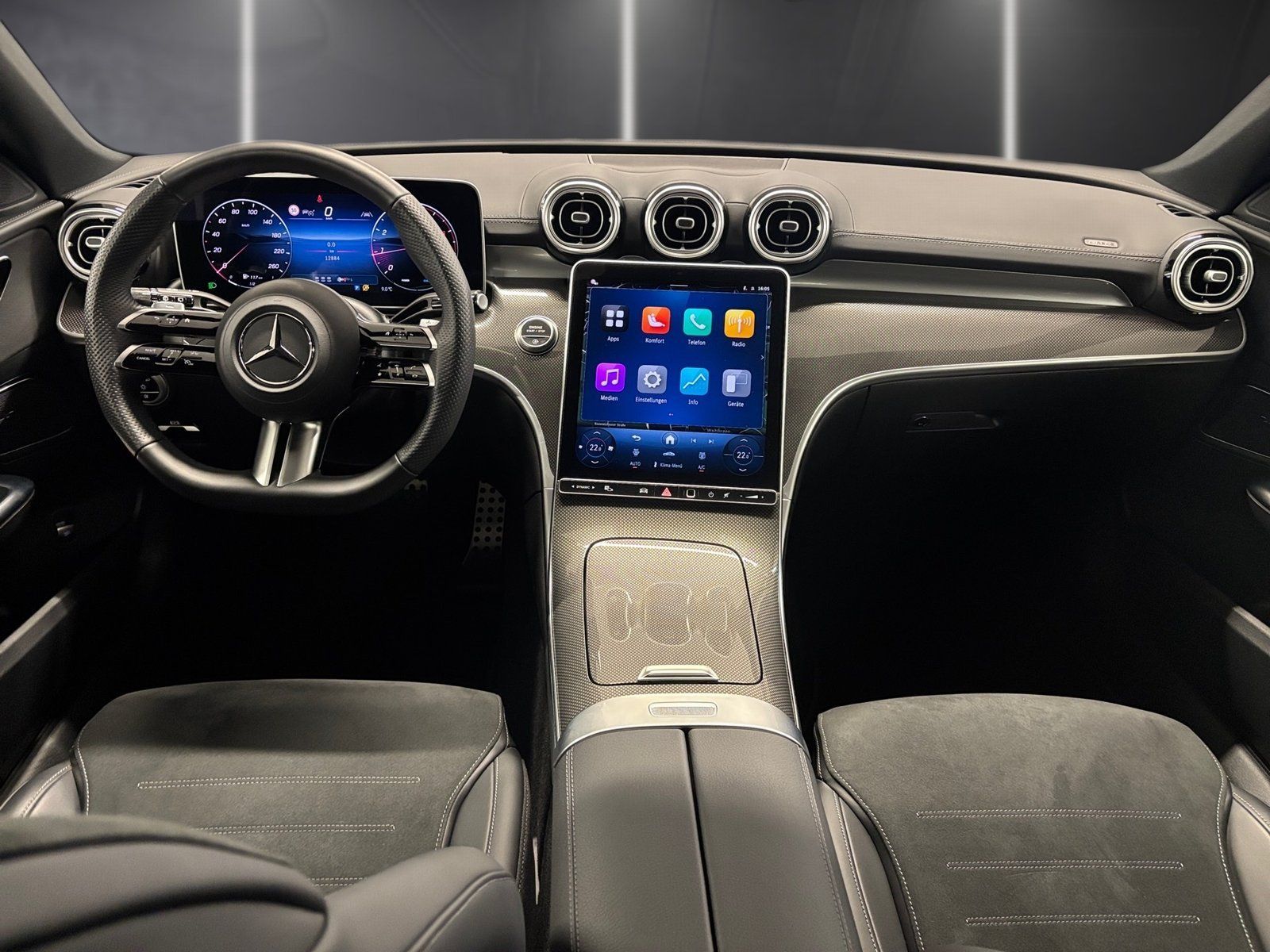 Fahrzeugabbildung Mercedes-Benz C 200 T AMG*AHK*Distro*Night*Sound*Totwink*Memo*