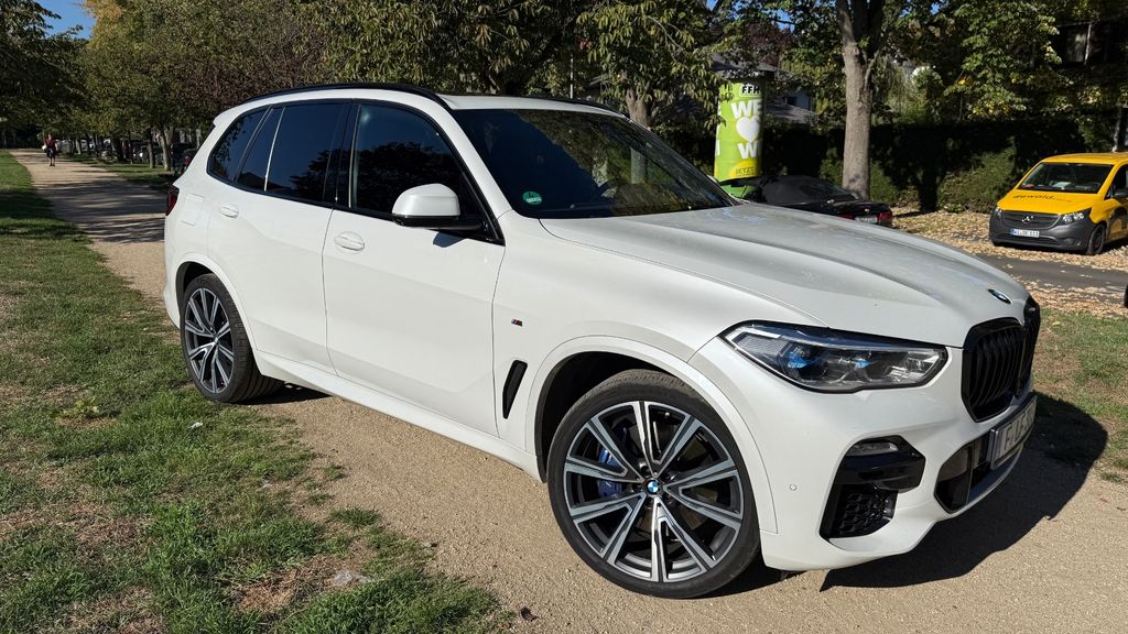Image of BMW X5 M50