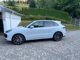 Porsche Cayenne Turbo  - Porsche Cayenne in Freiburg