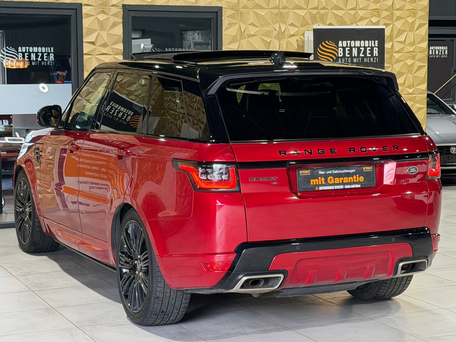 Fahrzeugabbildung Land Rover Sport HSE Dynamic D300/PANO/KAMERA/MERIDIAN