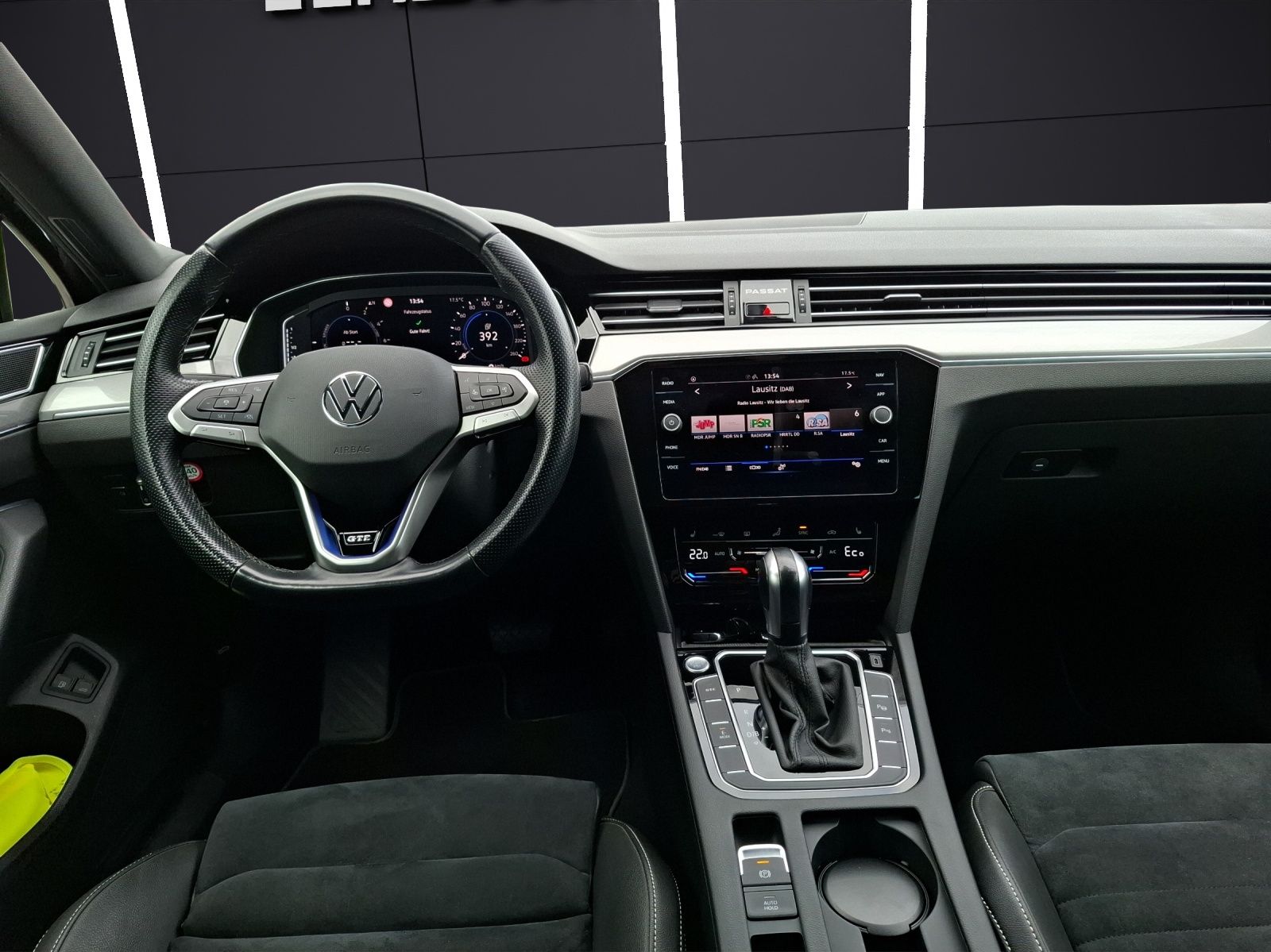 Fahrzeugabbildung Volkswagen Passat Variant GTE Standhzg Matrix AHK Leder ACC