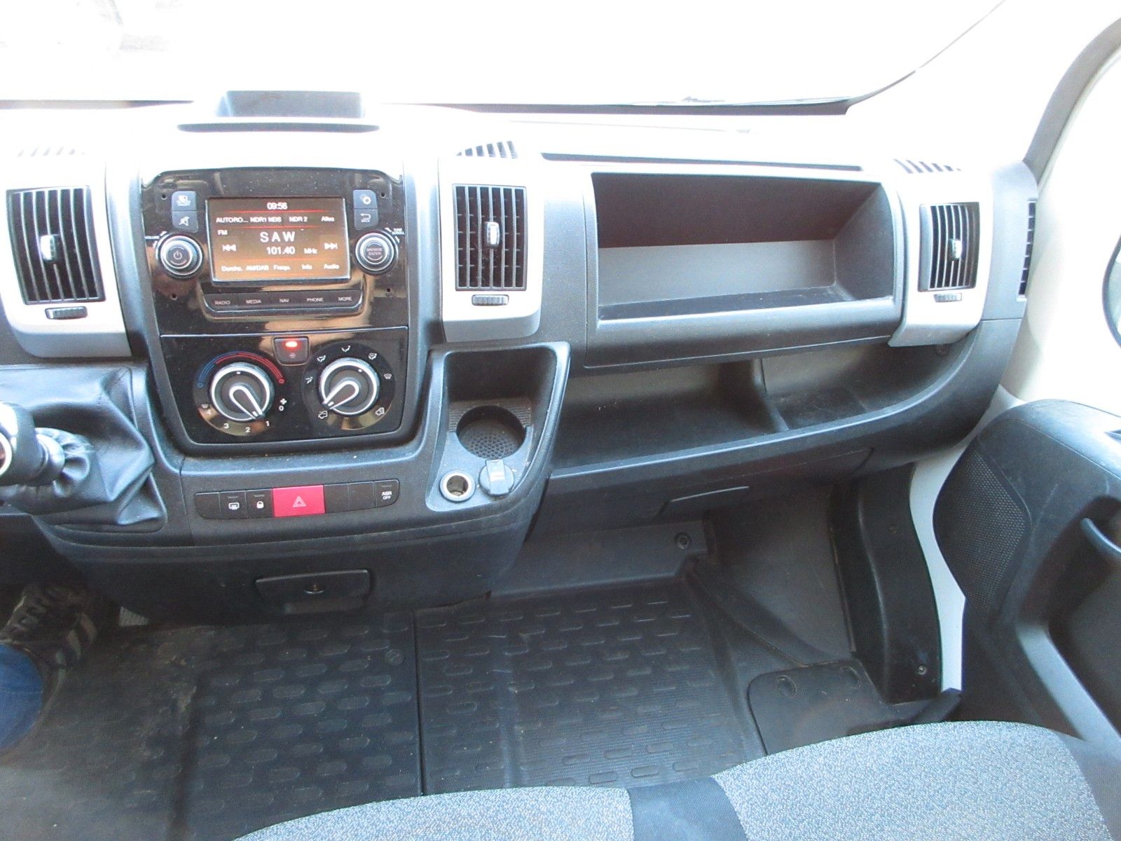 Fahrzeugabbildung Fiat Ducato Kasten 120MJT  L2H2  NAVI/AC/KAMERA/PDC