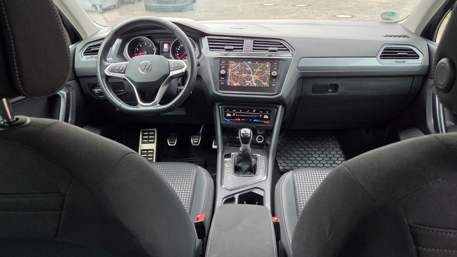 Volkswagen Tiguan Active1.5-150-PS-6G*LED+KAMER+NAV+KLIMMAU foto 14