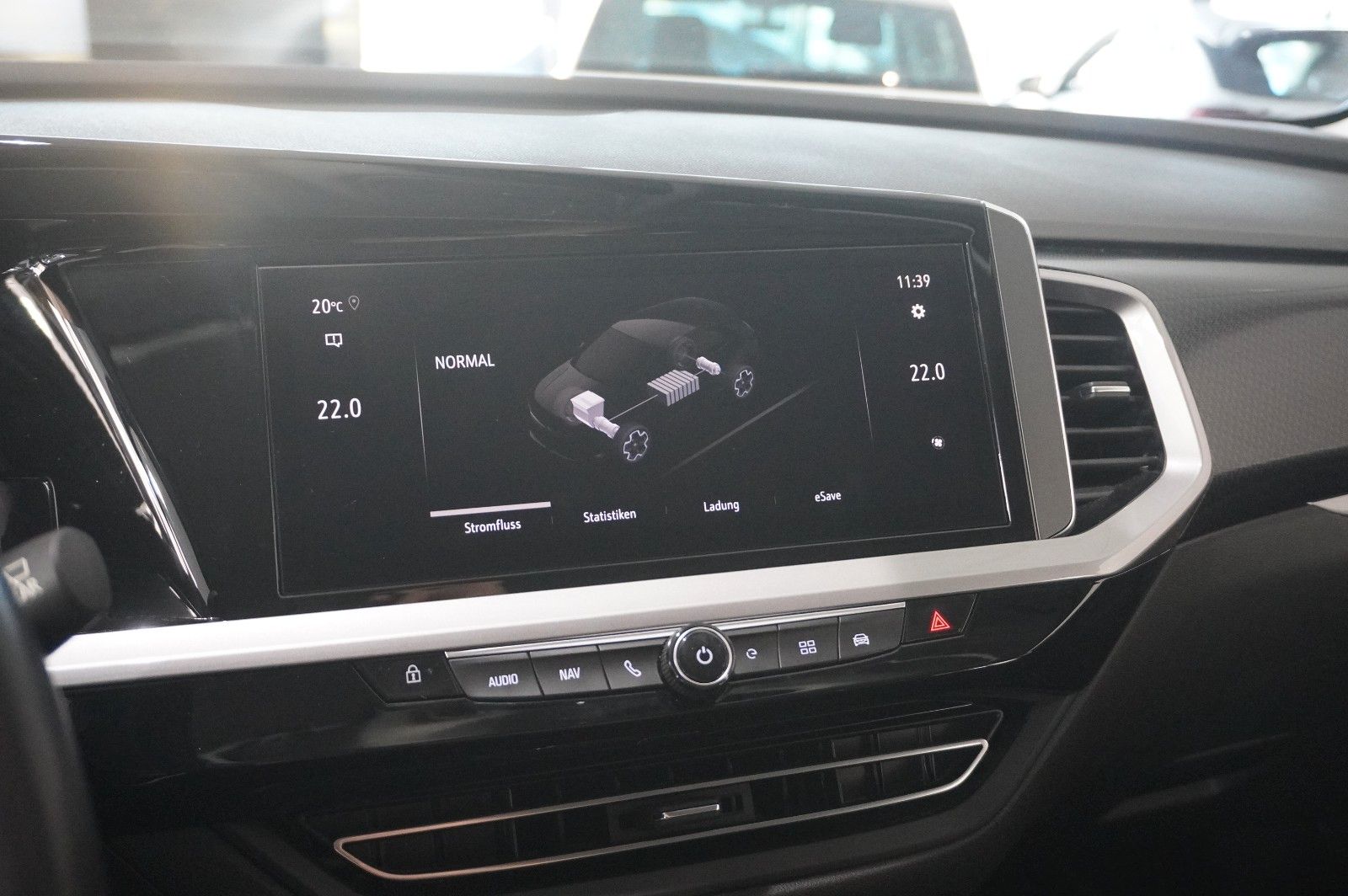 Fahrzeugabbildung Opel Grandland (X) ULTIMATE 4HYBRID NAVI/LED/SPORT/SH