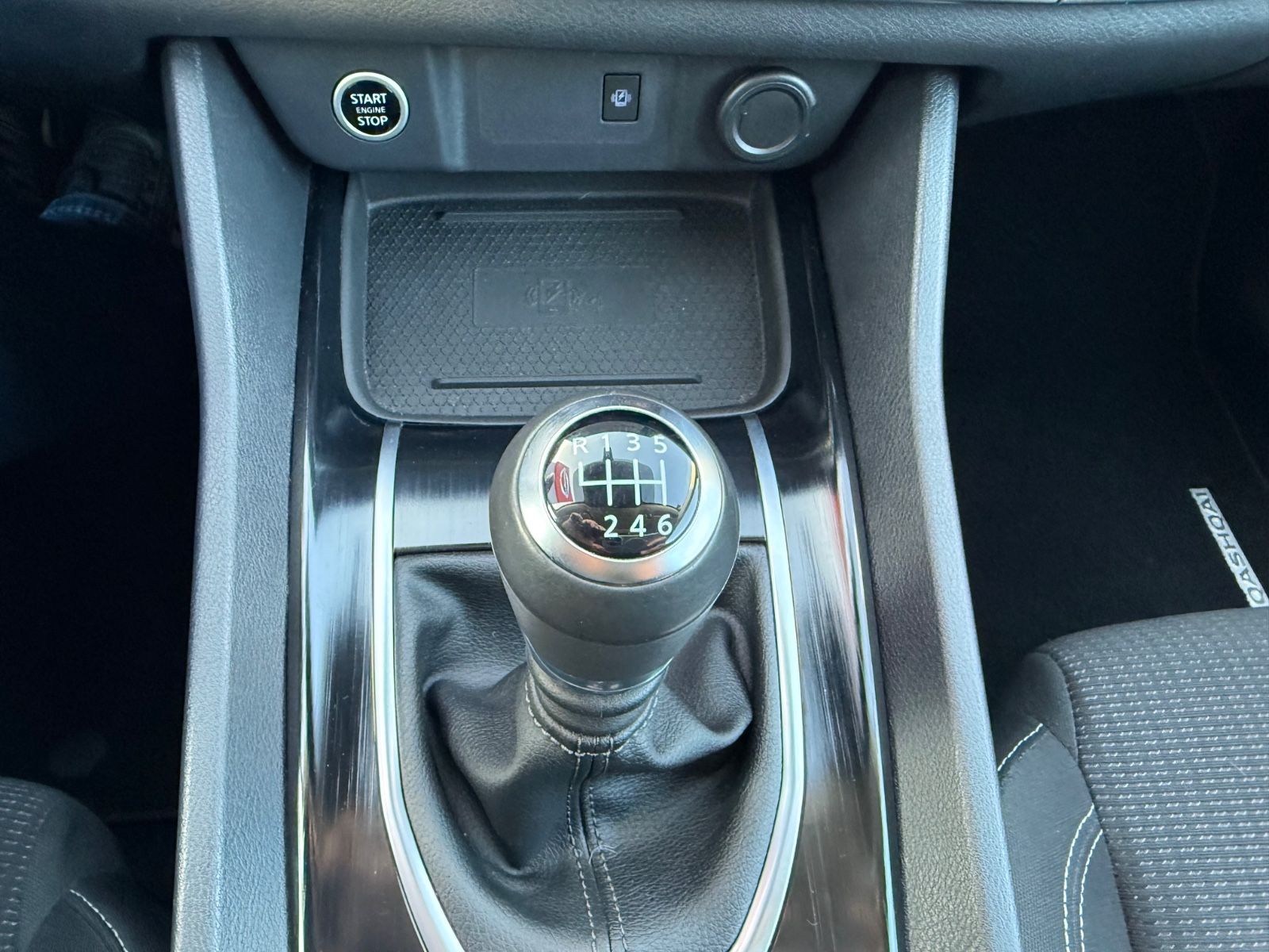 Fahrzeugabbildung Nissan Qashqai Acenta MHEV - Navi, Winter-Paket