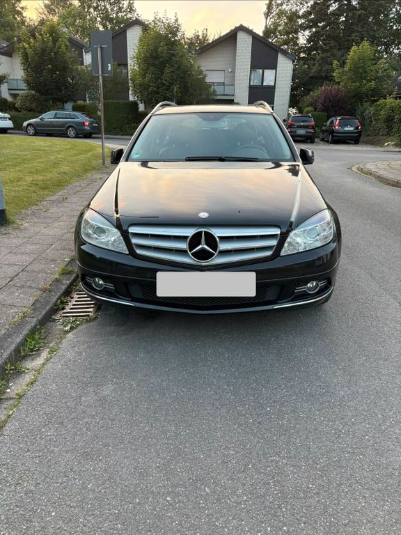 Image of Mercedes-Benz C 220